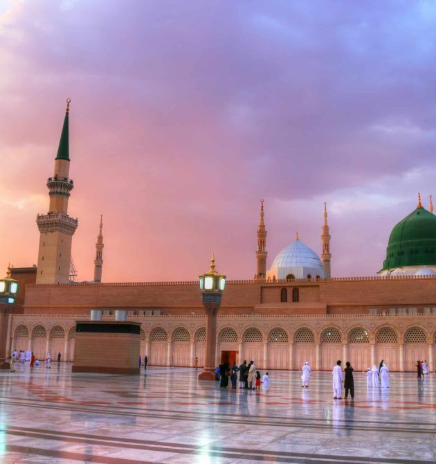 prophet-mohammed-mosque-al-masjid-an-nabawi-me-2022-11-01-06-37-39-utc